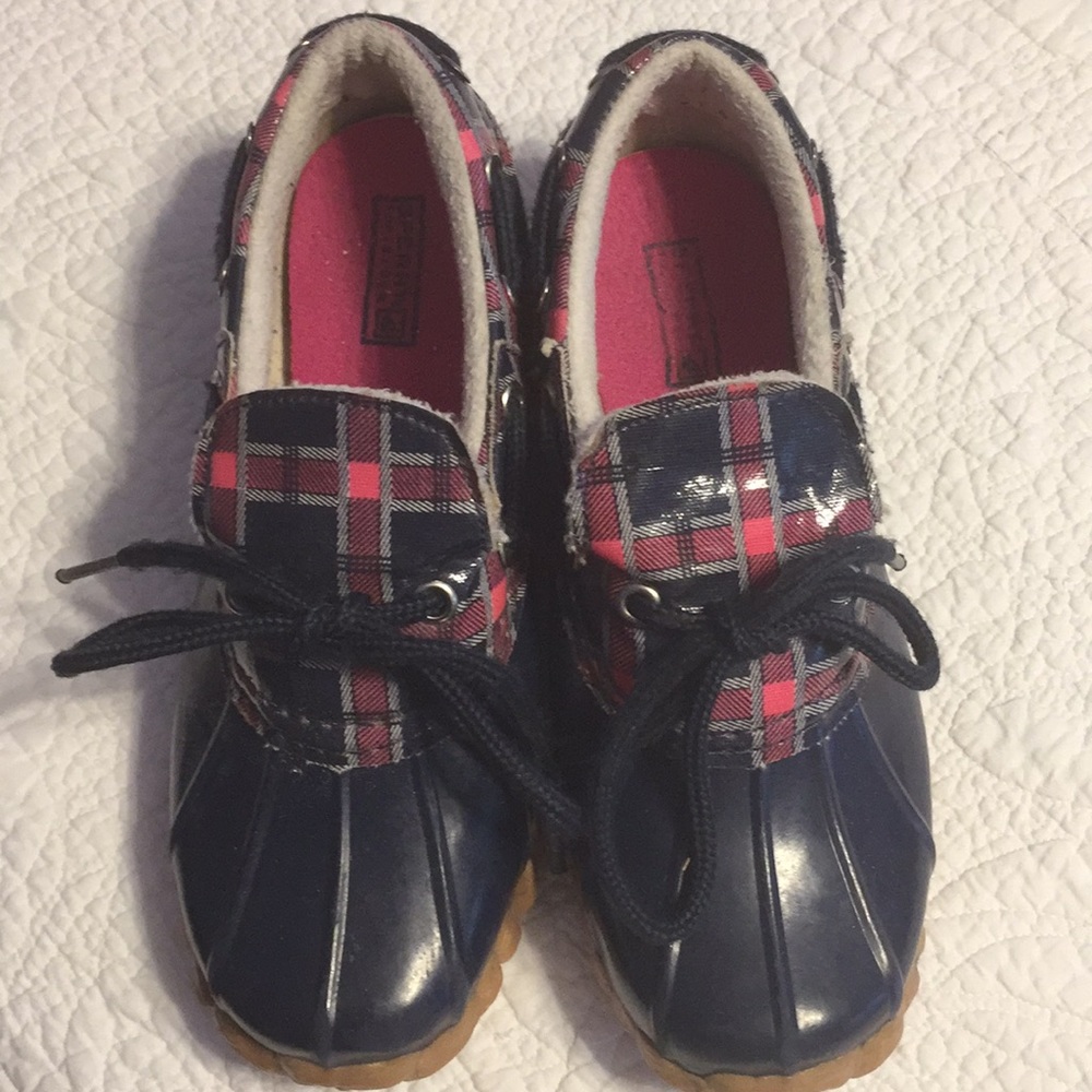 Sperry duck shoes. Pink and navy